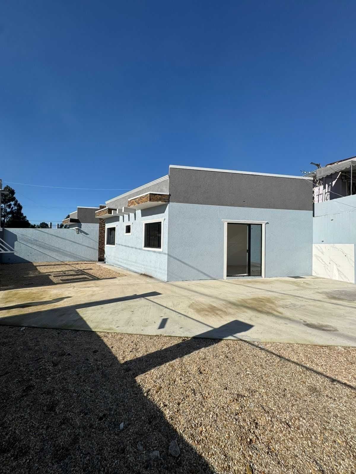 Casa em Araucária - Costeira