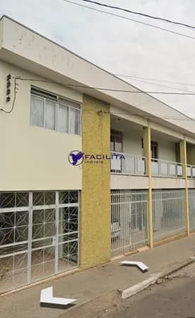 Sobrado em Passos - Centro