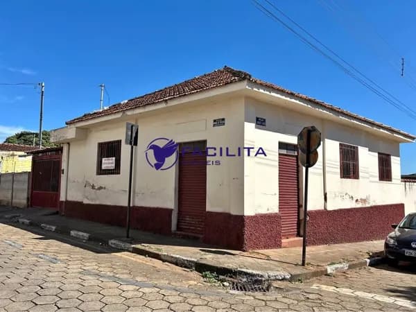 Casa em Centro, Passos/MG