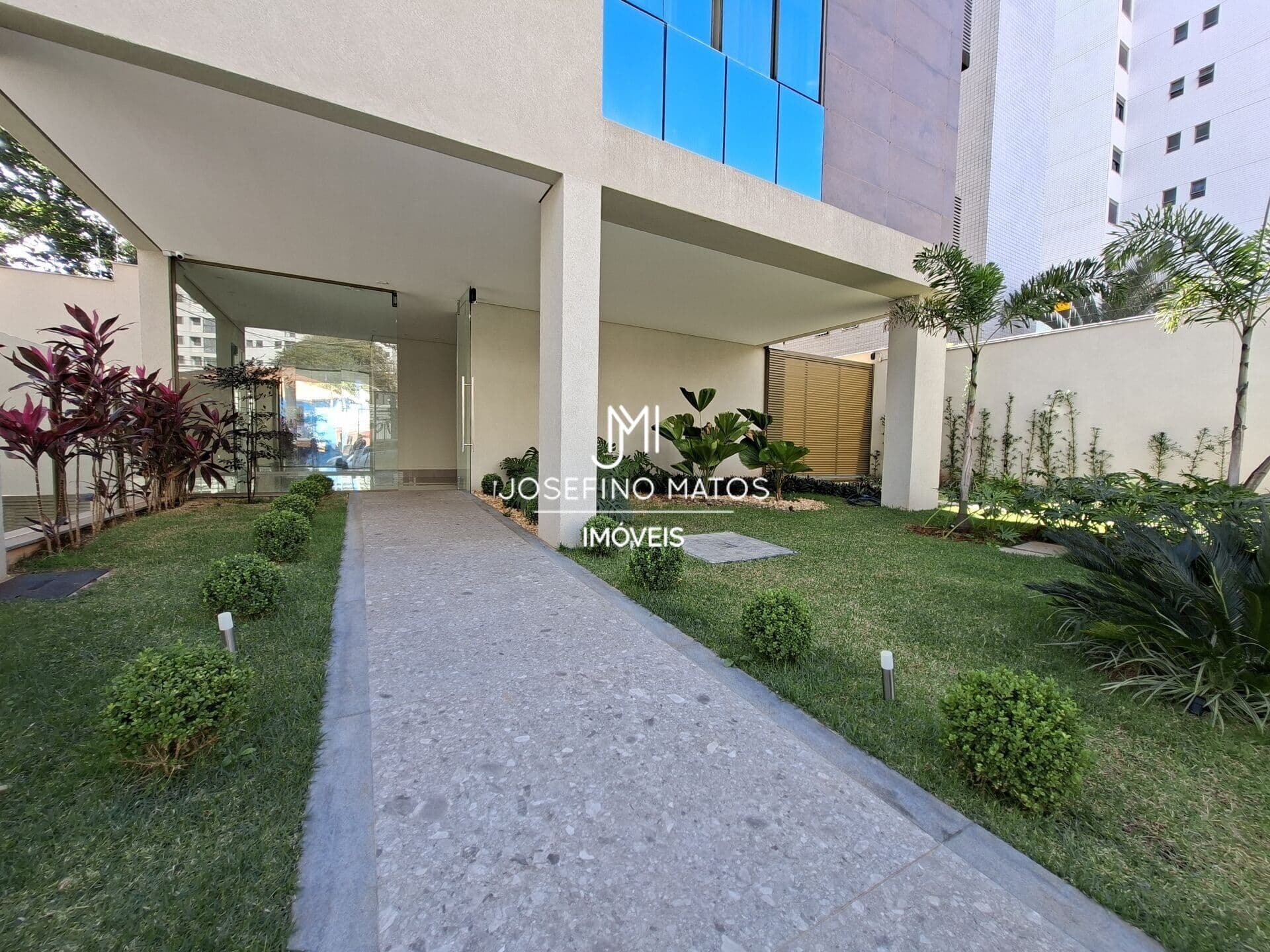 Apartamento tipo 2 quartos, 2 suítes, lavabo, 2 vagas, à venda no Carmo, Belo Horizonte/MG POR r$ 1.150.000,00