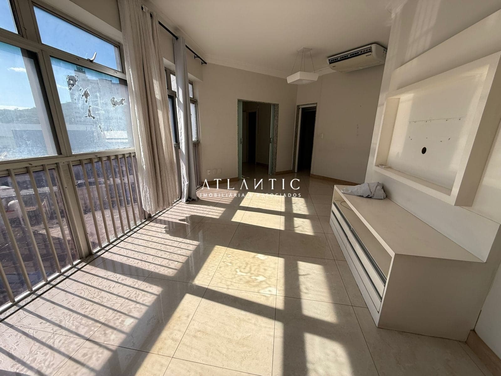 Apartamento no Edifício Homero Massena com 3 quartos, suíte e 155 m² - Centro de Vila Velha - Vila Velha / ES