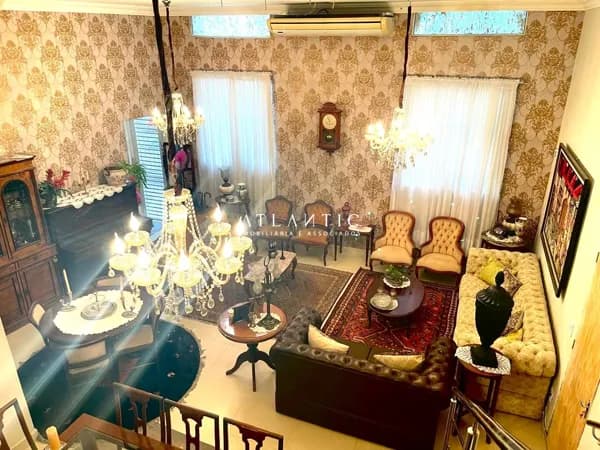 Casa Triplex com 4 Suítes no Centro de Vitória / ES