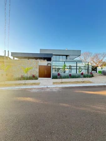 Casa à venda no bairro Jardim Munique em Maringá/PR
