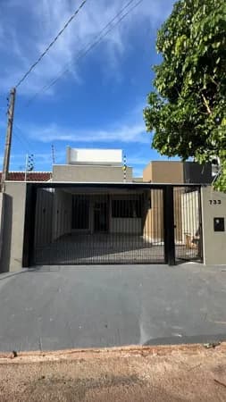Casa à venda no bairro Jardim Tropical em Sarandi/PR