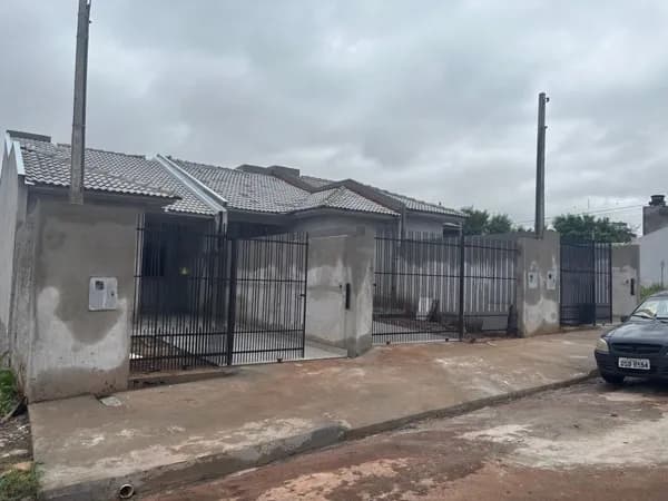 Casa à venda no bairro Jardim Nova Independência em Sarandi/PR