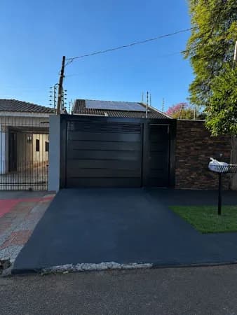 Casa à venda no bairro Jardim Alvorada em Maringá/PR