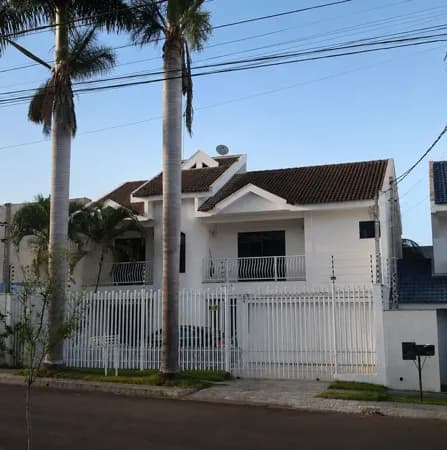 Casa à venda no bairro Vila Emília em Maringá/PR