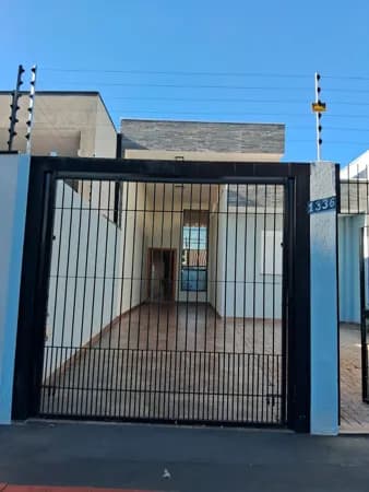 Casa à venda no bairro Jardim Alvorada em Maringá/PR