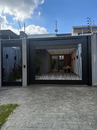 Casa à venda no bairro Jardim Fregadolli em Maringá/PR