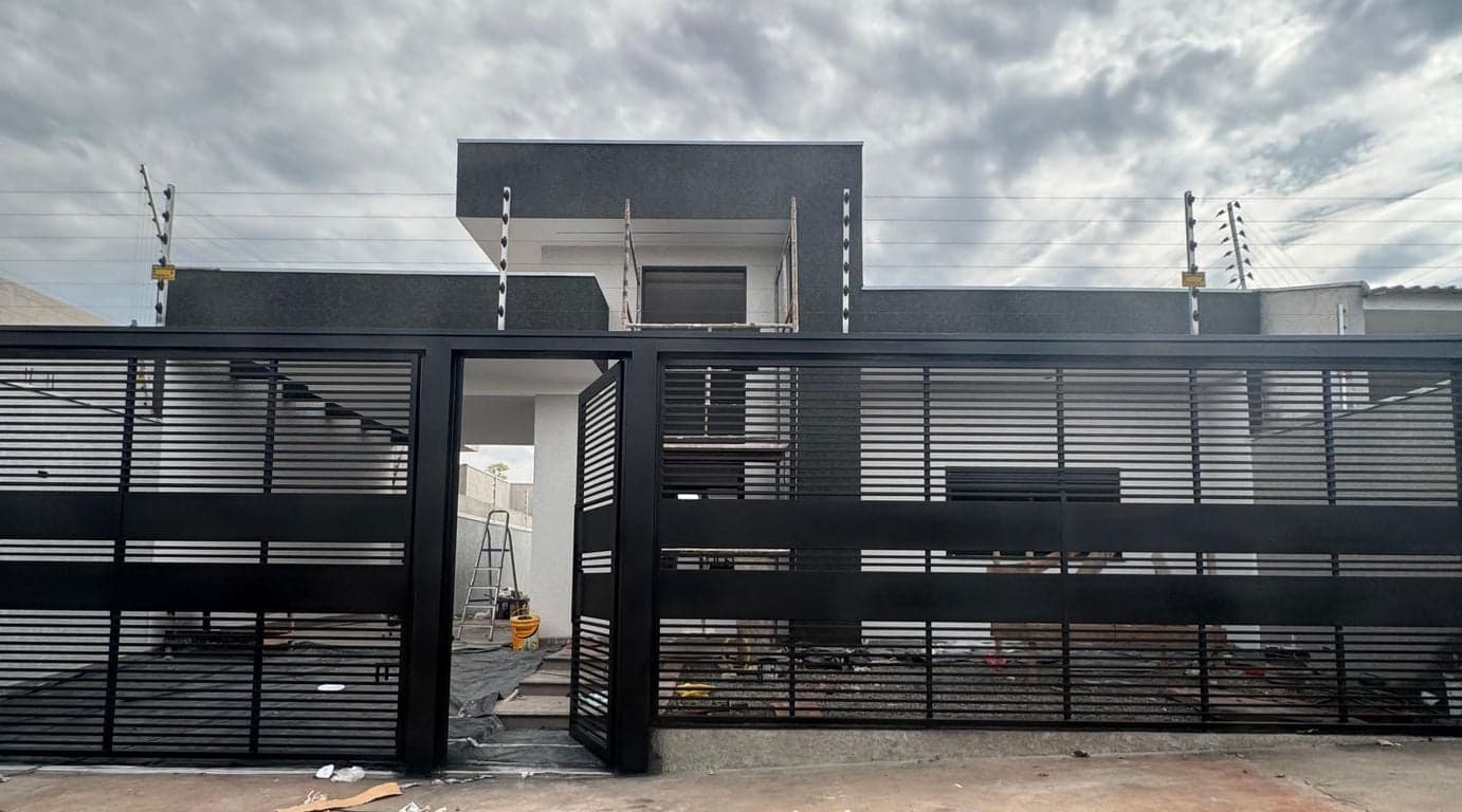 Casa à venda no bairro Jardim Nova Paulista em Sarandi/PR