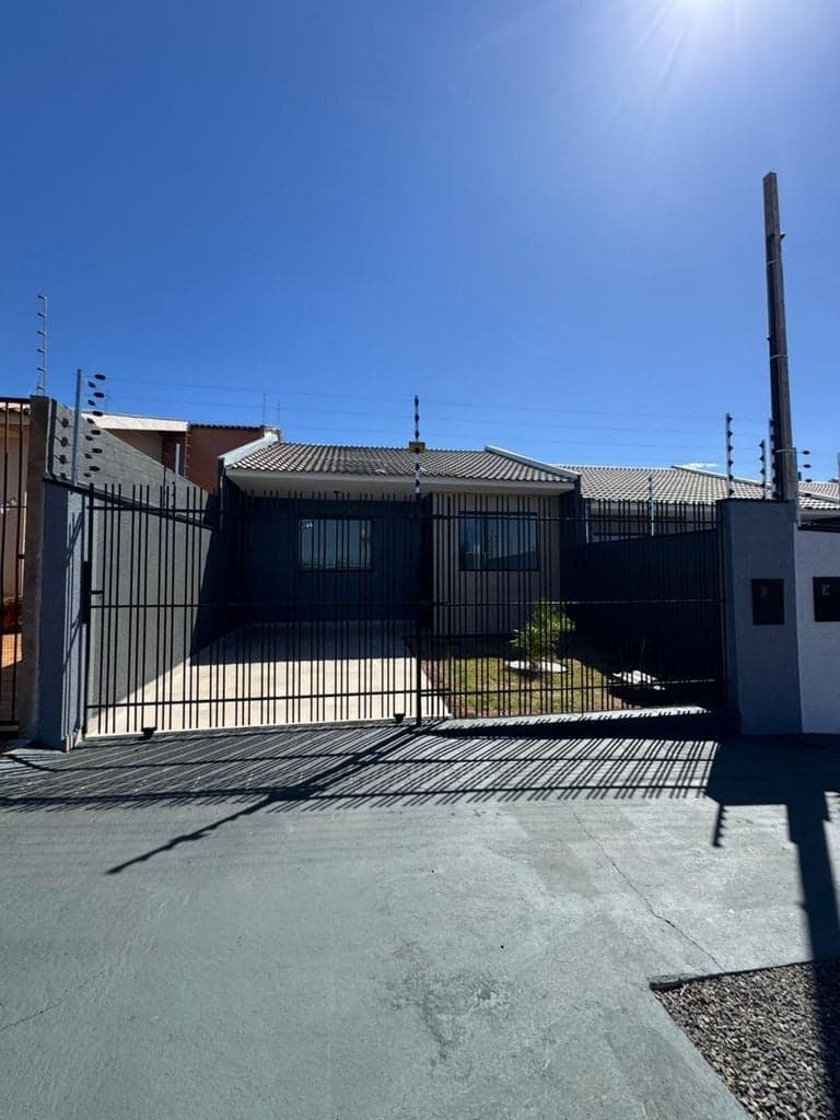 Casa à venda no bairro Parque da Gávea em Sarandi/PR