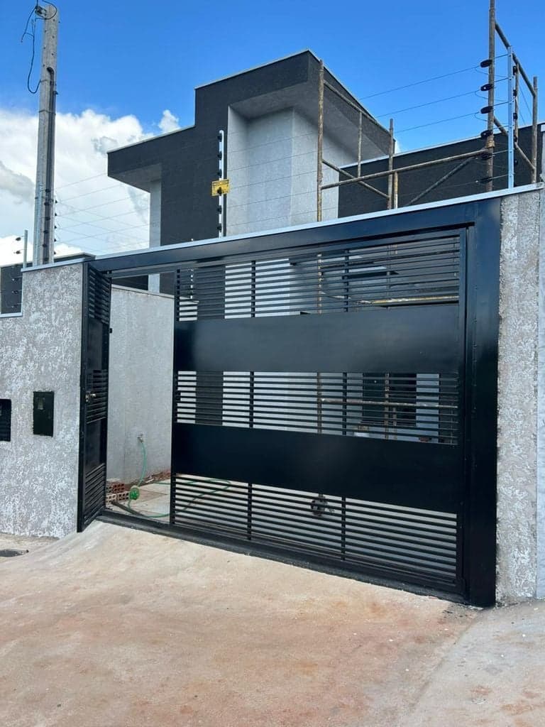 Casa à venda no bairro Jardim São Paulo em Sarandi/PR