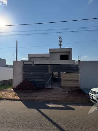 Casa à venda no bairro Bom Jardim em Maringá/PR