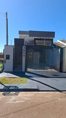Casa à venda no bairro Jardim Três Lagoas em Maringá/PR