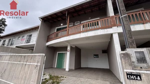 Sobrado Geminado com 3 Quartos, Churrasqueira à Venda no Ubatuba em São Francisco do Sul