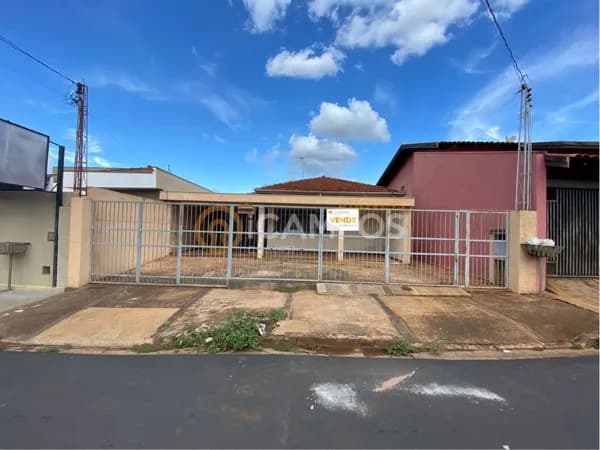 Casa em Bebedouro - Centro