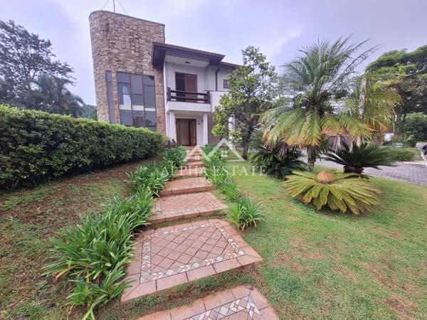 Casa Alto Padrão em Aldeia da Serra