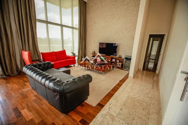 Apartamento Duplex em Tamboré