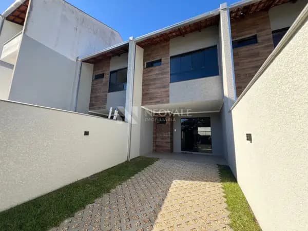 Sobrado em Blumenau - Água Verde