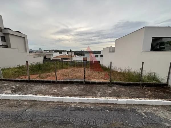 Lote/Terreno em Formiga - Santa Luzia