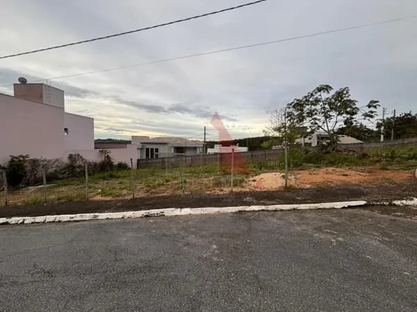 Lote/Terreno em Formiga - Santa Luzia