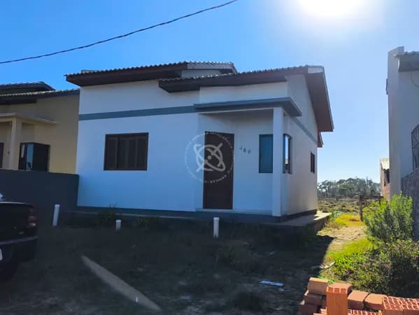Casa de Alvenaria na Praia - Bal. Arroio do Silva