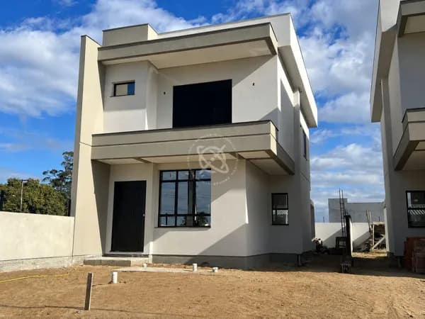 Sobrado Alto Padrão - Próximo a UFSC