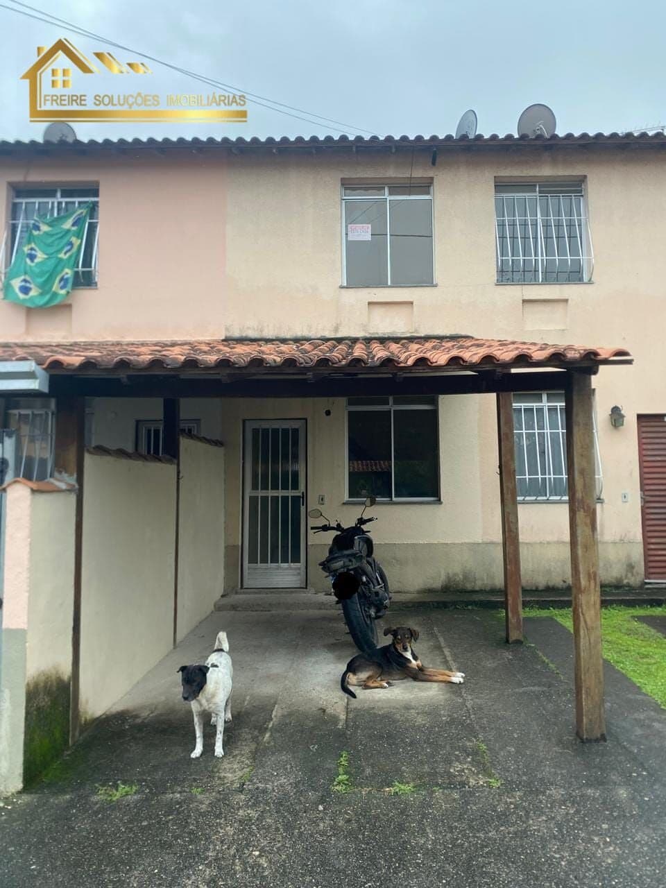 Sobrado em São Gonçalo - Jockey