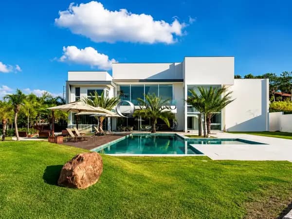 Casa nova 3 suítes - 3.000 metros de terreno - Fazenda da Grama