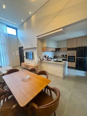 Casa em Condomínio 3 quartos sendo 1 suíte, 4 vagas - Wanel Ville, Sorocaba/SP