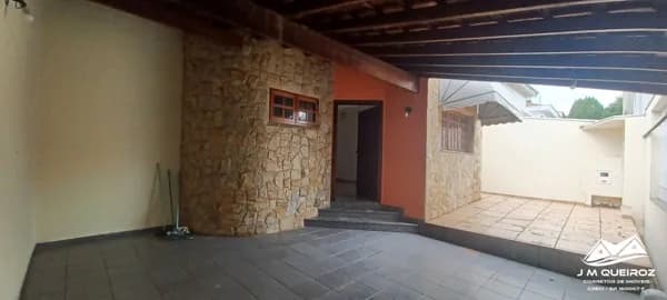 Casa em Mogi Mirim - Santa Cruz