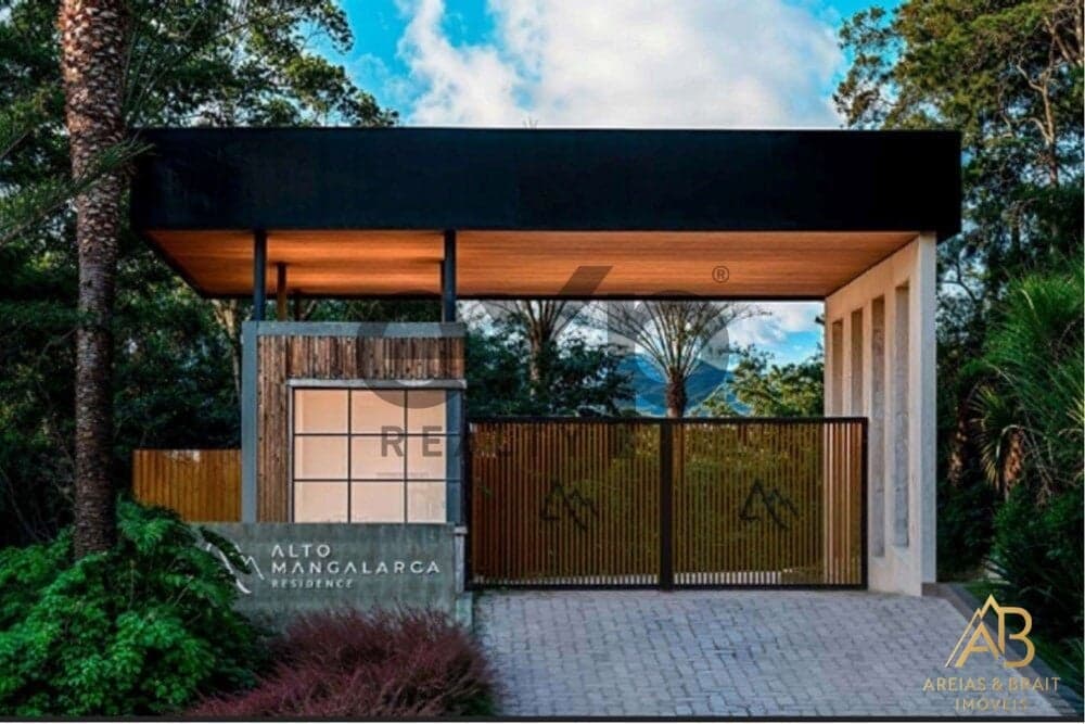 Casas no Condomínio Alto Mangalarga entre 292 m² e 448 m², a partir de R$ 4.396.822,85 - Itaipava, Petrópolis/RJ
