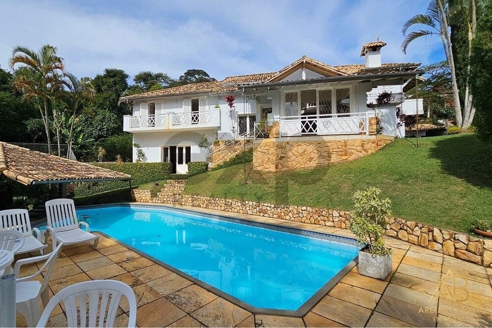 Casa em condomínio à Venda em Itaipava, 285,90 m² por R$ 2.490.000,00 - Petrópolis, RJ