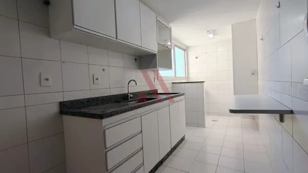 Apartamento 3 quartos com armários para aluguel no Parque Amazônia