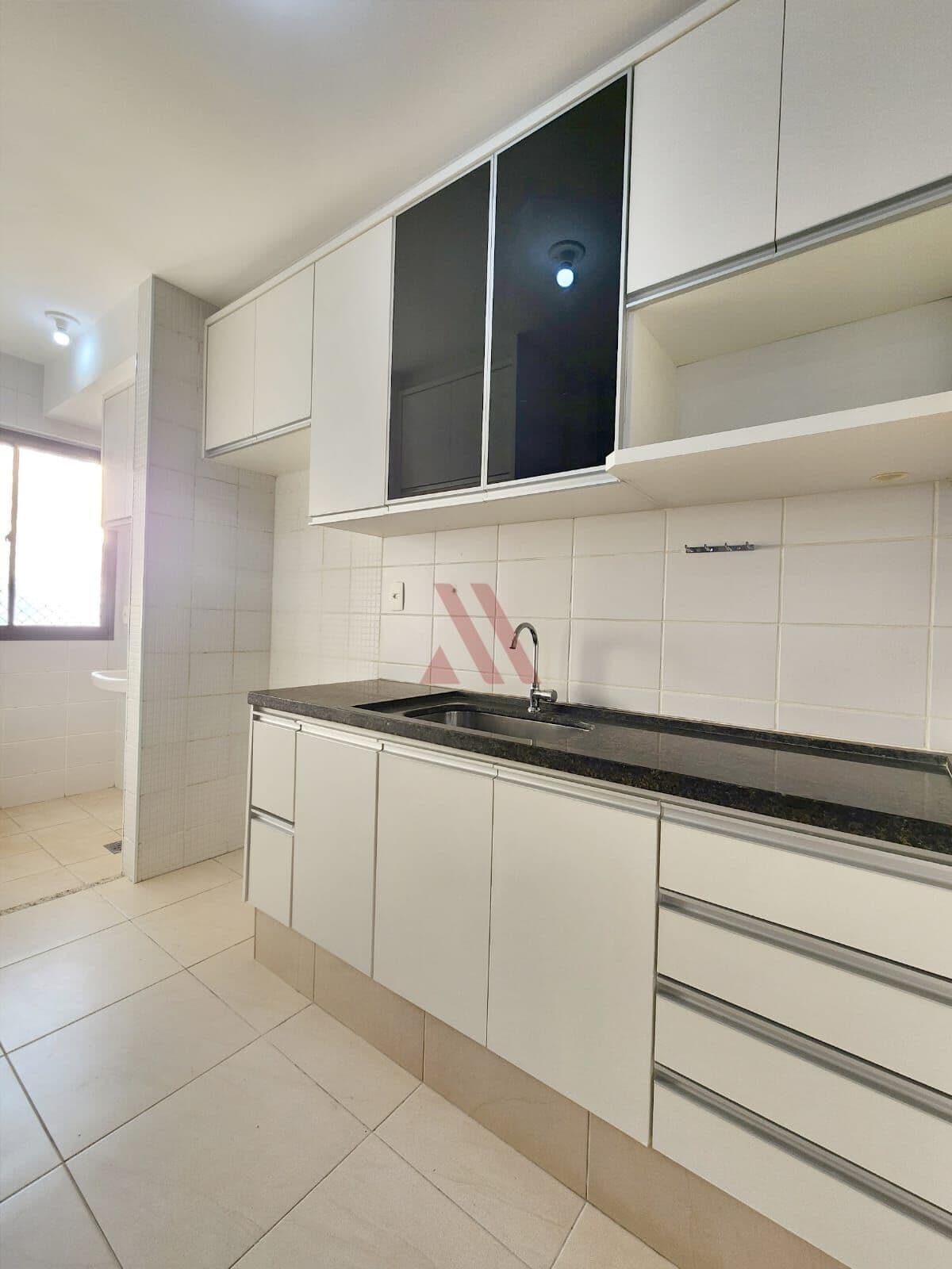 Apartamento de 3 quartos Oeste Tower Residence para alugar no Lago das Rosas