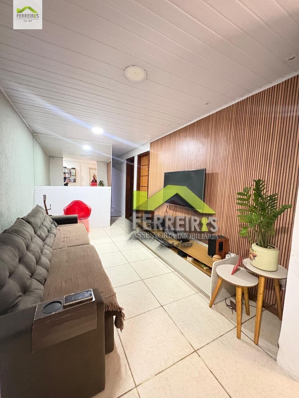 CASA COM EXCELENTE POTENCIAL RESIDENCIAL E COMERCIAL MARIA HELENA