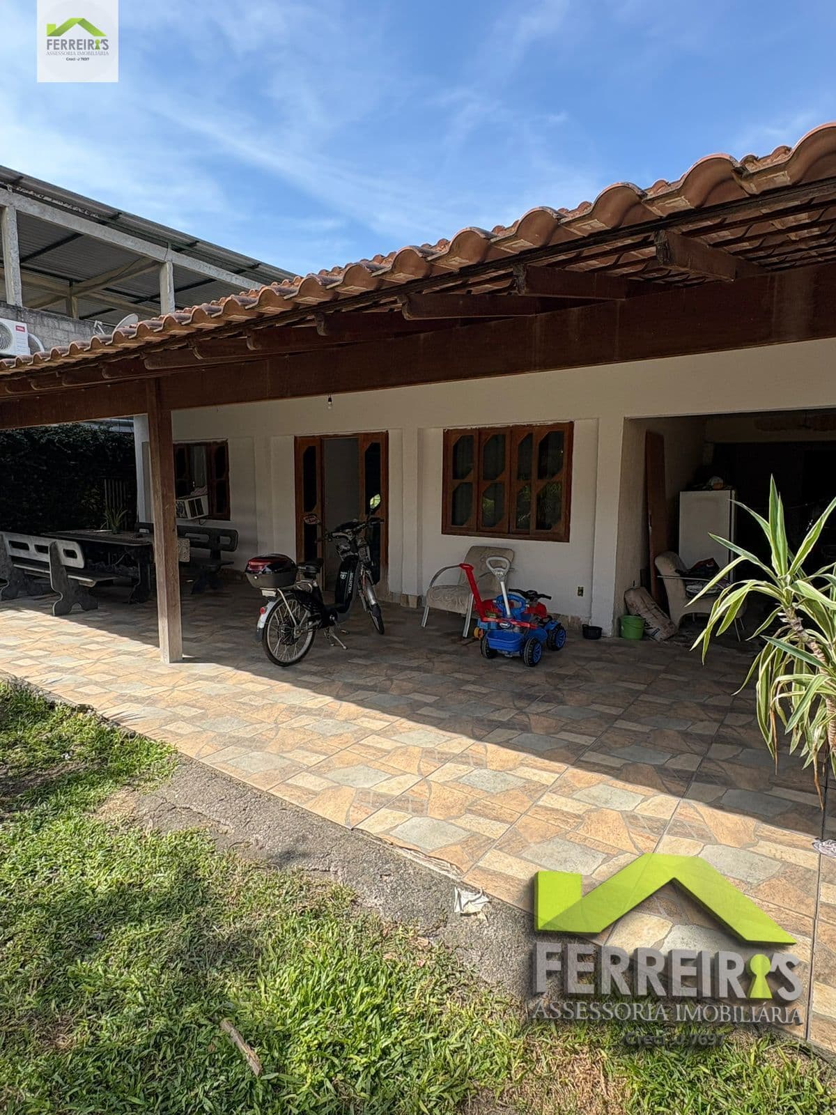 LINDO IMÓVEL COLONIAL ESTILO CHACARA, OPORTUNIDADE IMPERDÍVEL.