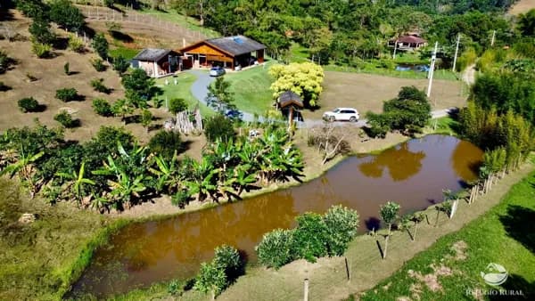 SÍTIO EM MONTEIRO LOBATO/SP