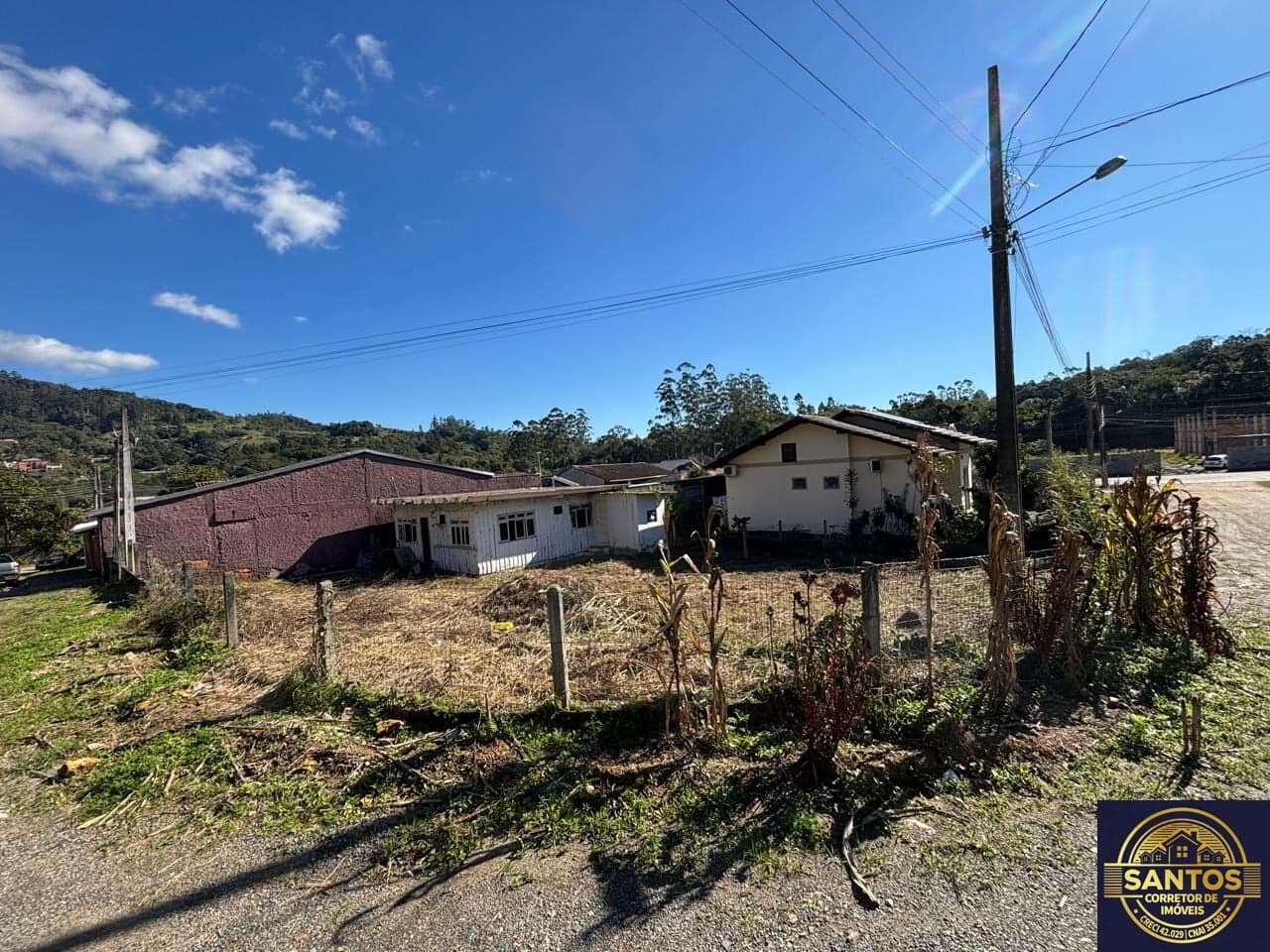 TERRENO DE ESQUINA PARA 3 CASAS NO ENCANO BAIXO - INDAIAL/SC