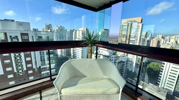 Apartamento à venda no bairro Campo Belo em São Paulo/SP