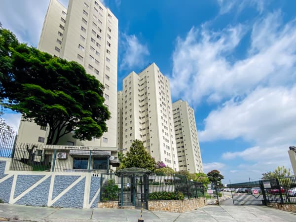 Apartamento à venda no bairro Parque Maria Domitila em São Paulo/SP