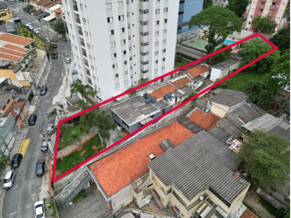 Terreno à venda no bairro Vila Mangalot em São Paulo/SP