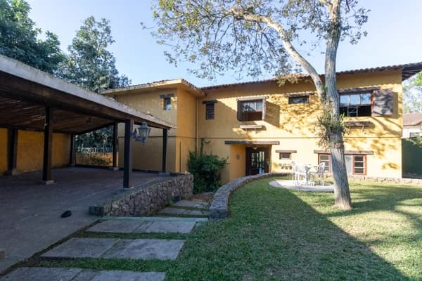 Sobrado à venda no bairro Guarapiranga em São Paulo/SP