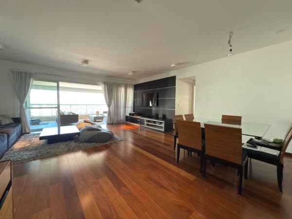 Apartamento à venda no bairro Campo Belo em São Paulo/SP