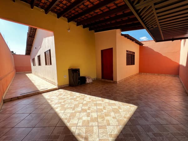 Casa à venda no bairro Jardim Arlindo Laguna em Ribeirão Preto/SP
