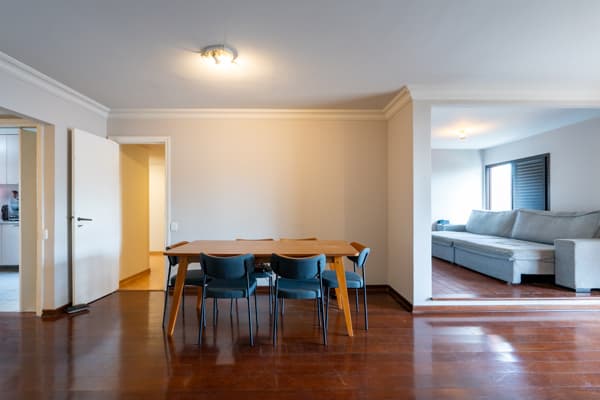 Apartamento à venda no bairro Vila Nova Conceição em São Paulo/SP