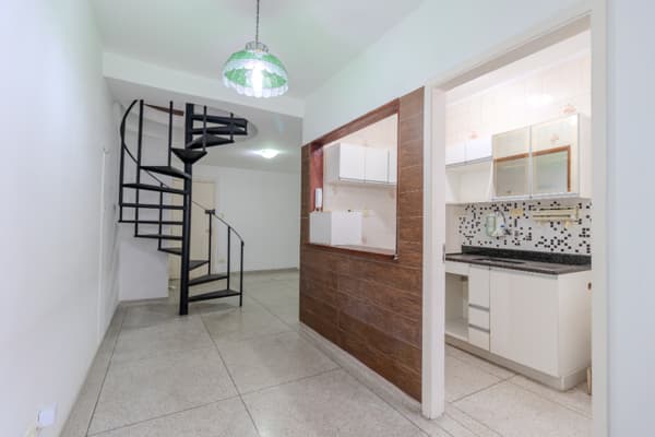 Apartamento à venda no bairro Centro em São Vicente/SP