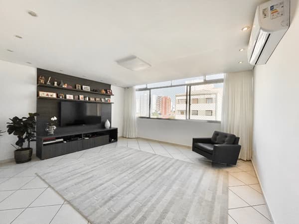 Apartamento à venda no bairro Aclimação em São Paulo/SP
