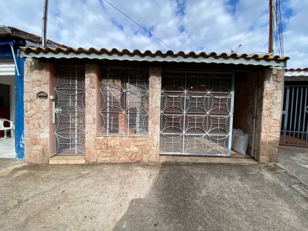 Sobrado à venda no bairro Aparecida em Bragança Paulista/SP