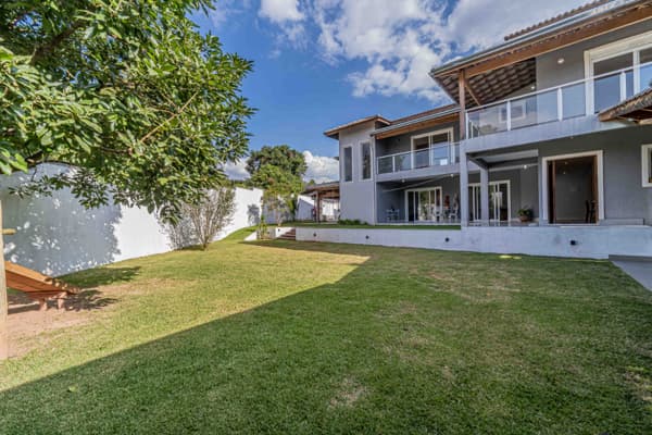 Casa à venda no bairro Gramado em Cotia/SP